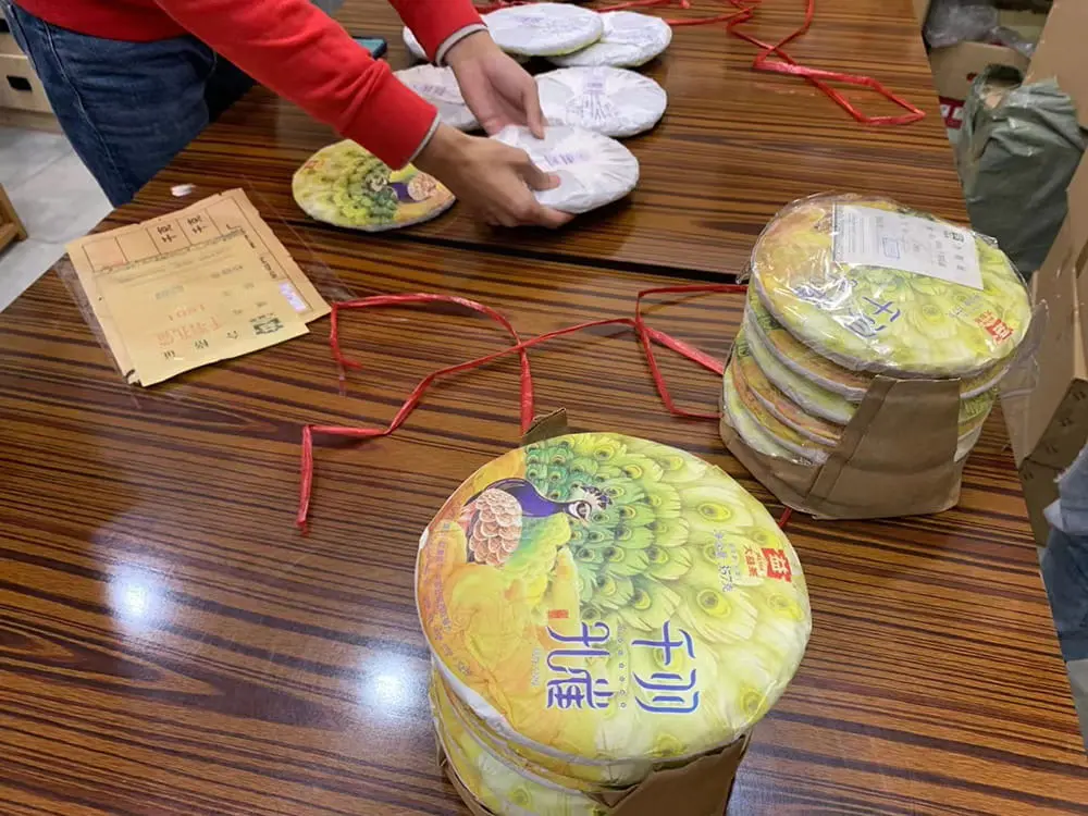 安徽回收大益普洱茶2018年生茶熟茶图2